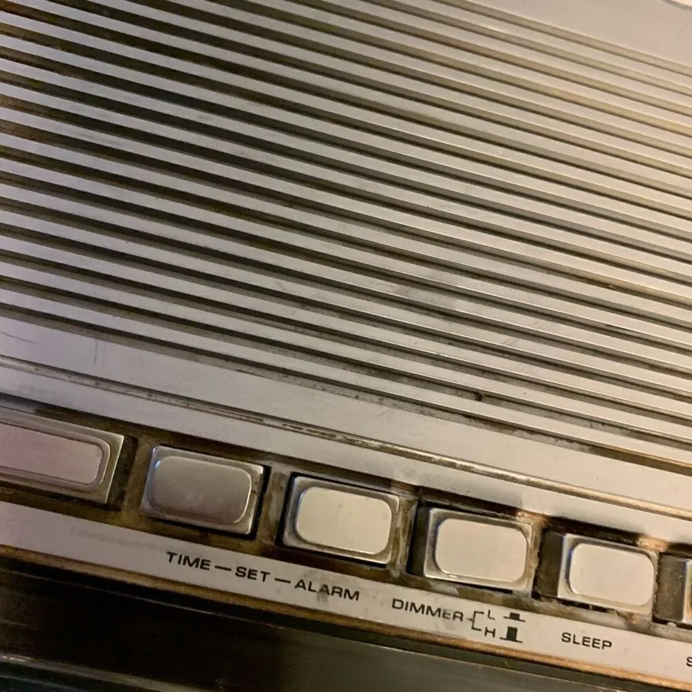 Kmart Model No. 30-41 Clock Radio *Only Clock Works-Read*